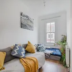 Elephant & Castle 2 Bed Hammock Hangout